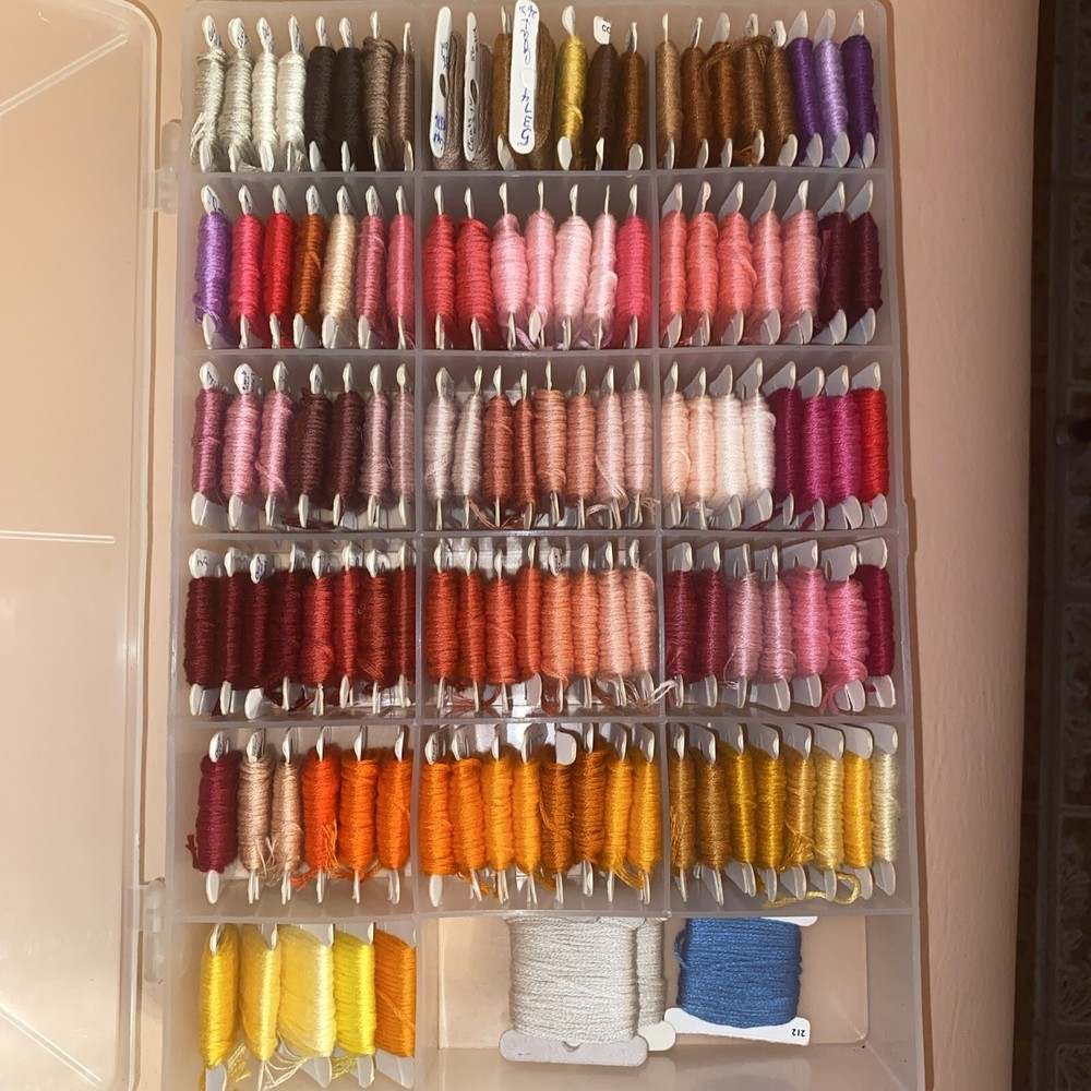 🎀 Embroidery Floss Lot. Numbered Organized Case. 100+