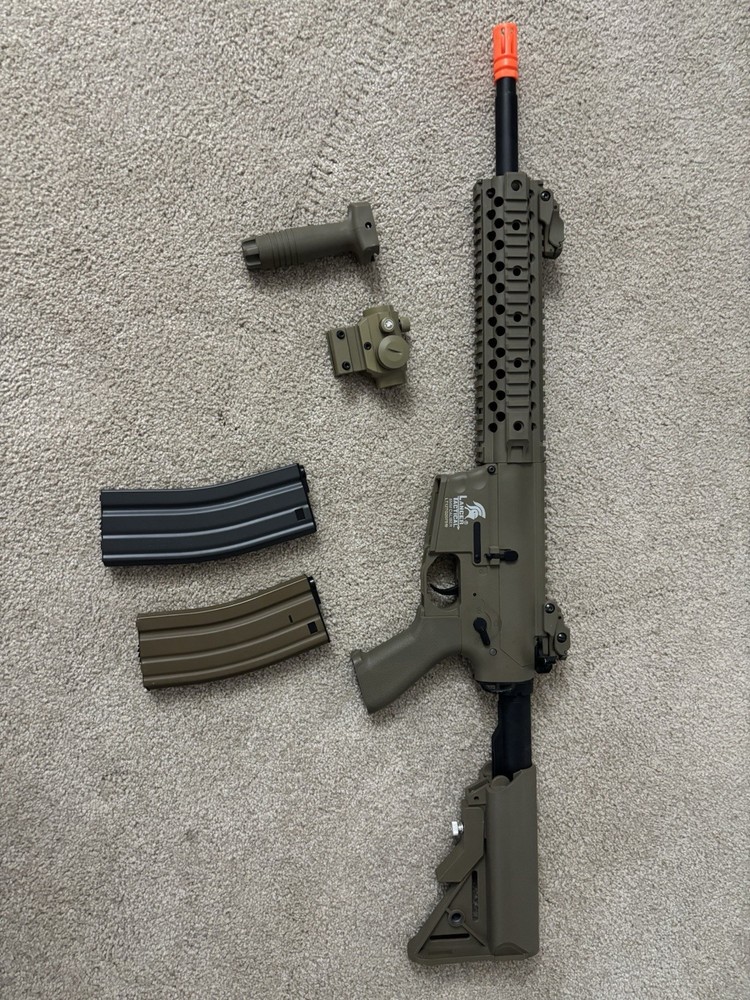 Lancer Tactical Airsoft AR