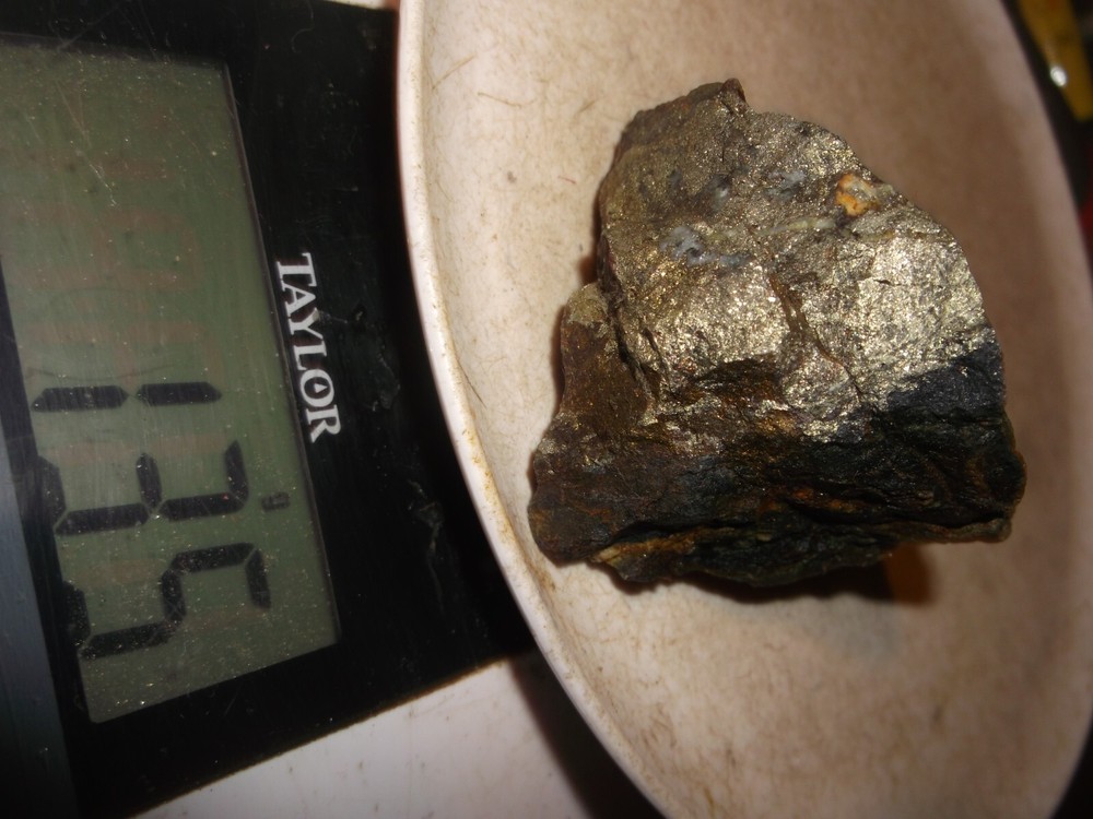 Gold, silver, copper, 135 grams samples ,ore high grade .