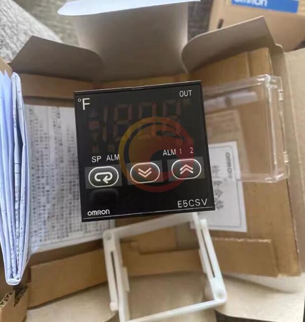 1PC Omron E5CSV-QG Temperature controller new