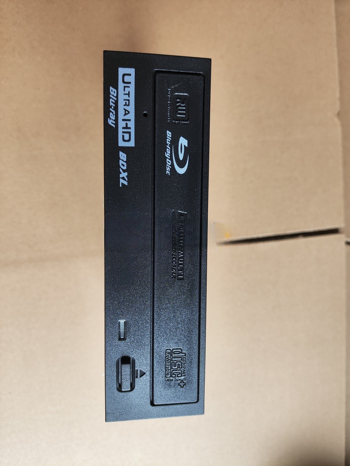 for Pioneer Blu-ray playback and burning optical drive supports UHD BDR-S11JX.