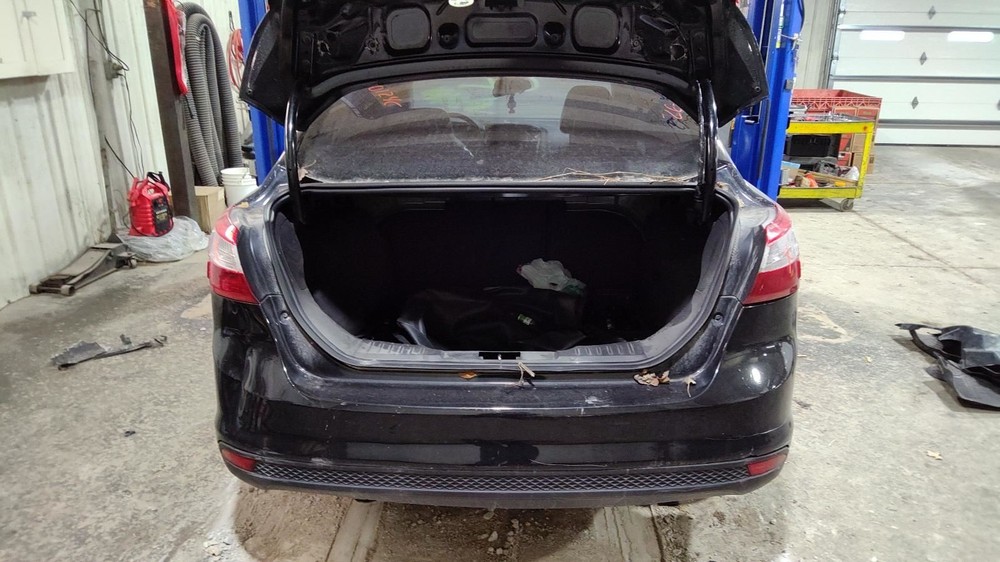 FOCUS 2014 Glove Box 1187574