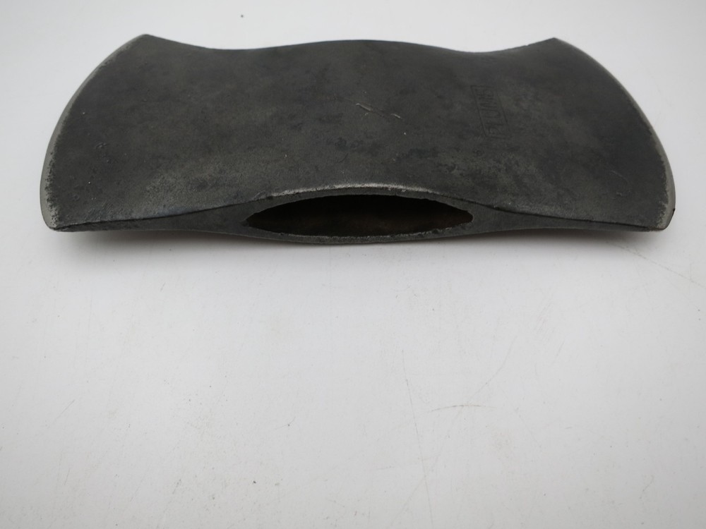 PLUMB 3 1/2 LB DOUBLE BIT AXE LARGE 3 2 MARK