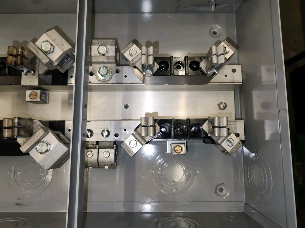 Milbank Double Socket Meter Trough S7004