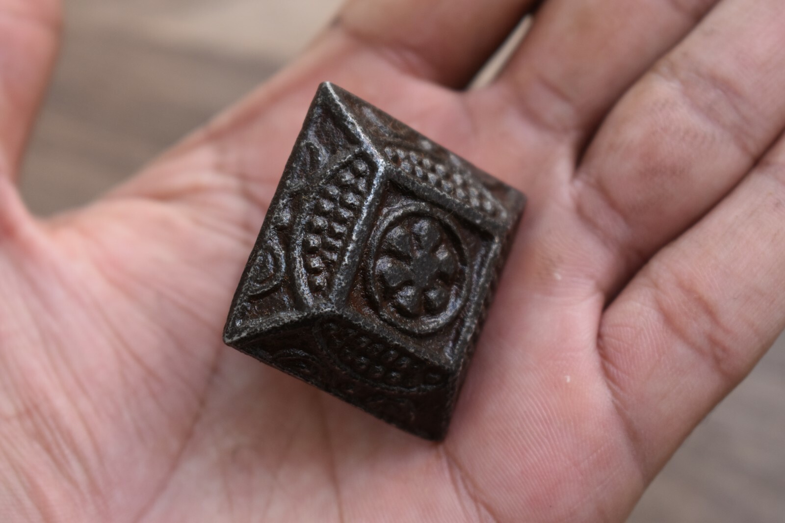 Vintage Victorian cast iron knobs cabinet drawer door handle pull rustic 10 pcs