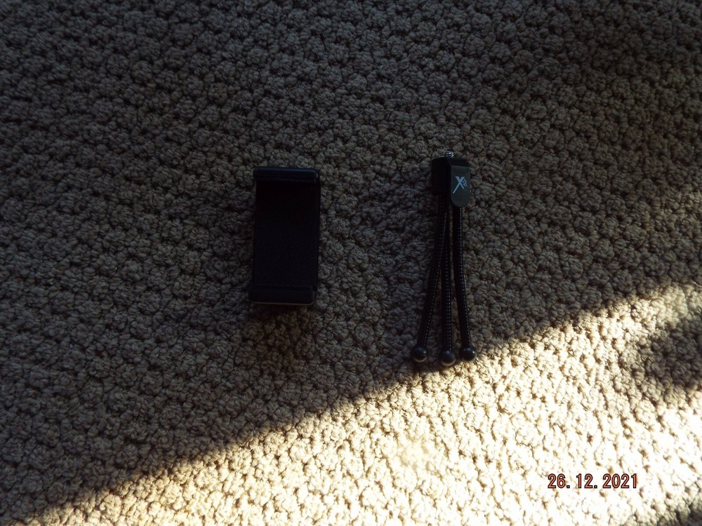 Tripod Mini Table Top Tripod, CELL PHONE HOLDER