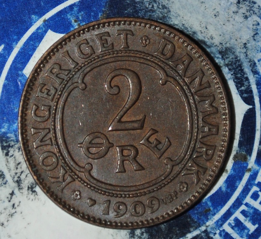 UNC    Denmark 2 Ore 1909  {{{D227