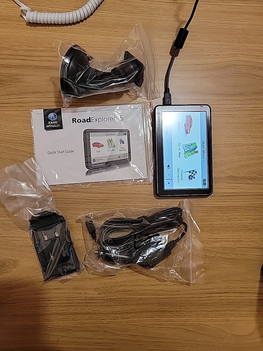 Rand McNally Road Explorer 5 Advanced Car gps Refurbished Excellent Condition.