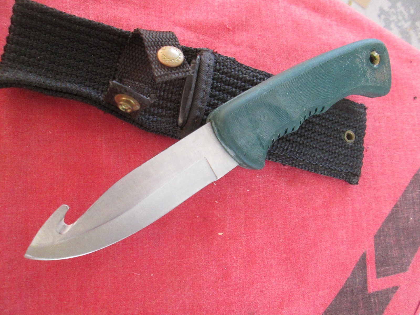 Schrade USA 143OT Old Timer fixed blade gut hook knife sheath