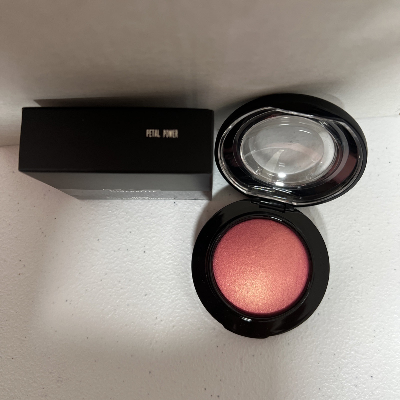 NEW MAC Mineralize Blush - Petal Power --3.2g/0.10oz