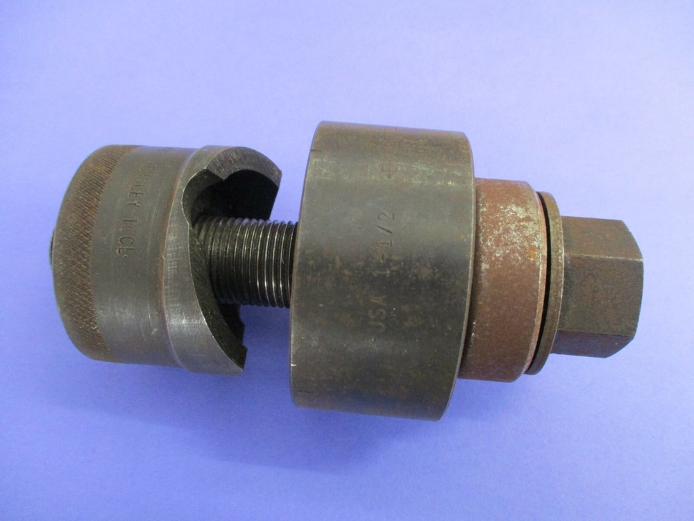 Ensley Tool 1-1/2 Conduit Knockout Punch