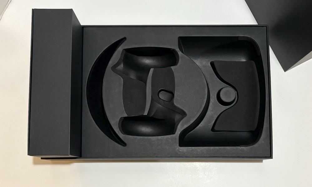 Oculus Quest 1 Empty Box