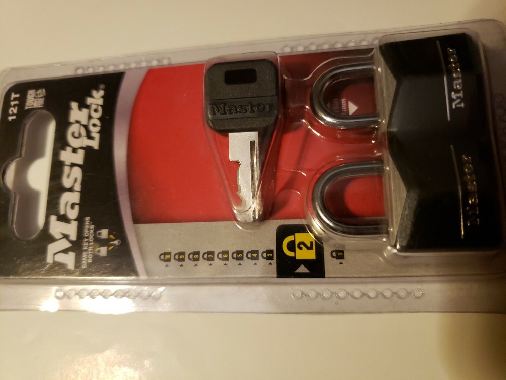 Master Lock 121T Wide Covered Black Padlock 2 keys