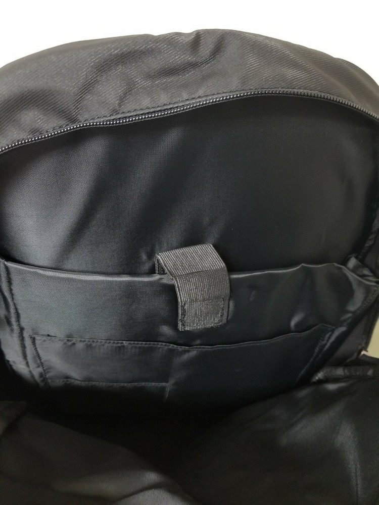 New Asics Womens Converted Weekender Backpack. Retail 74.00