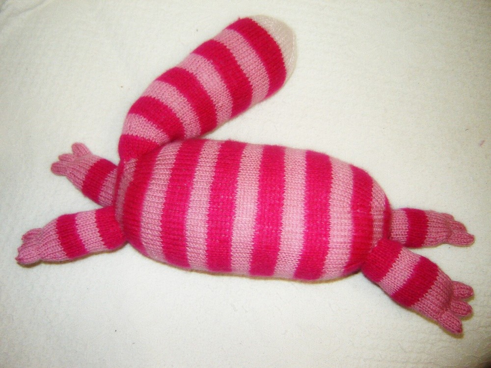 Wonderland Knitting Patterns – Printed Set: Rabbit, Cat & Toadstools