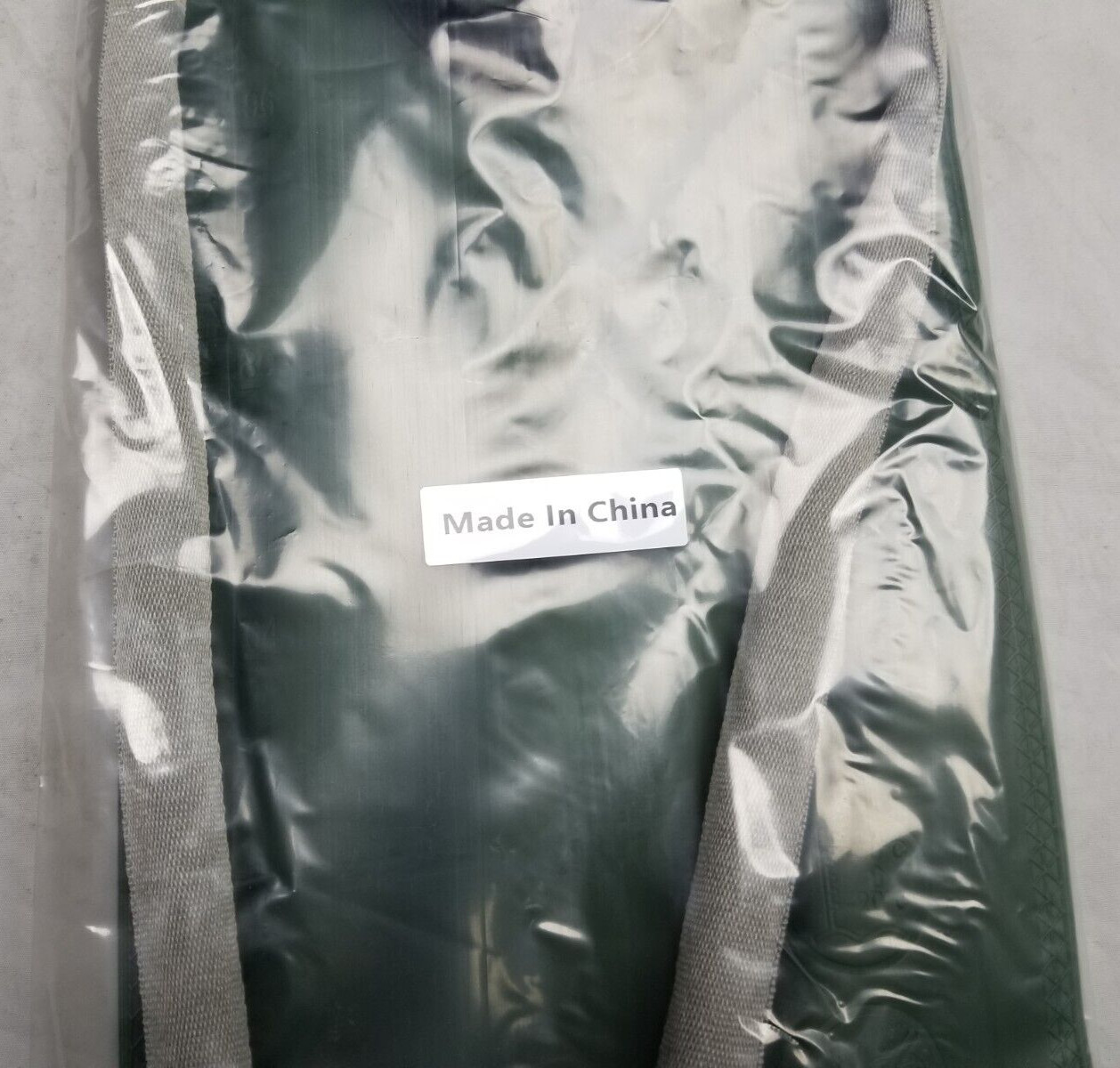 3L 106oz Hydration Bladder w/ Tube & Bite Valve Green / Grey 18"L x 6.75"W NIB