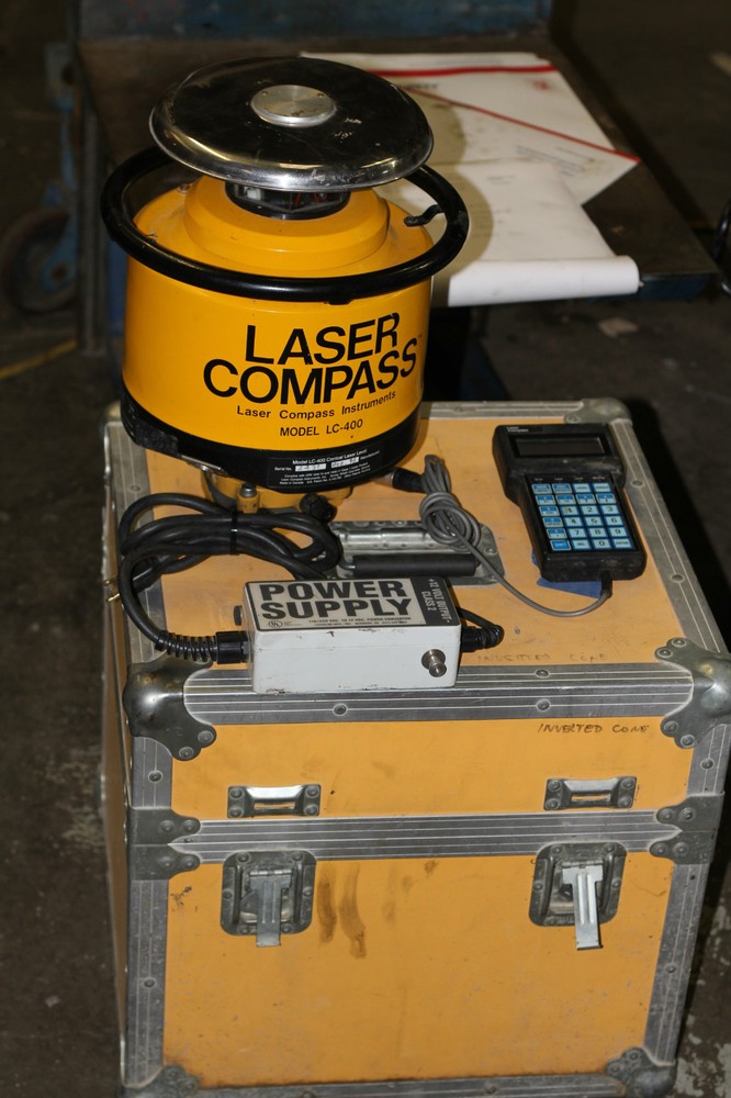 LASER COMPASS LASER LEVEL MODEL LC-400 WITH CASE
