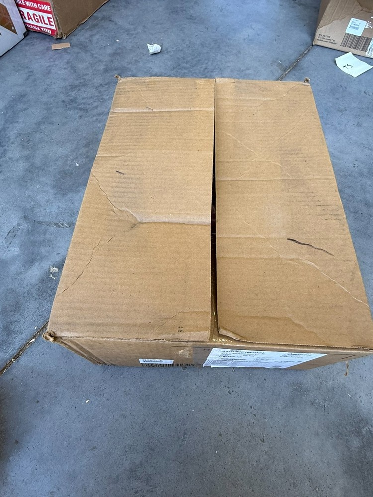 ERICSSON NTB 101 0067/13 Accessory Kit Open Box