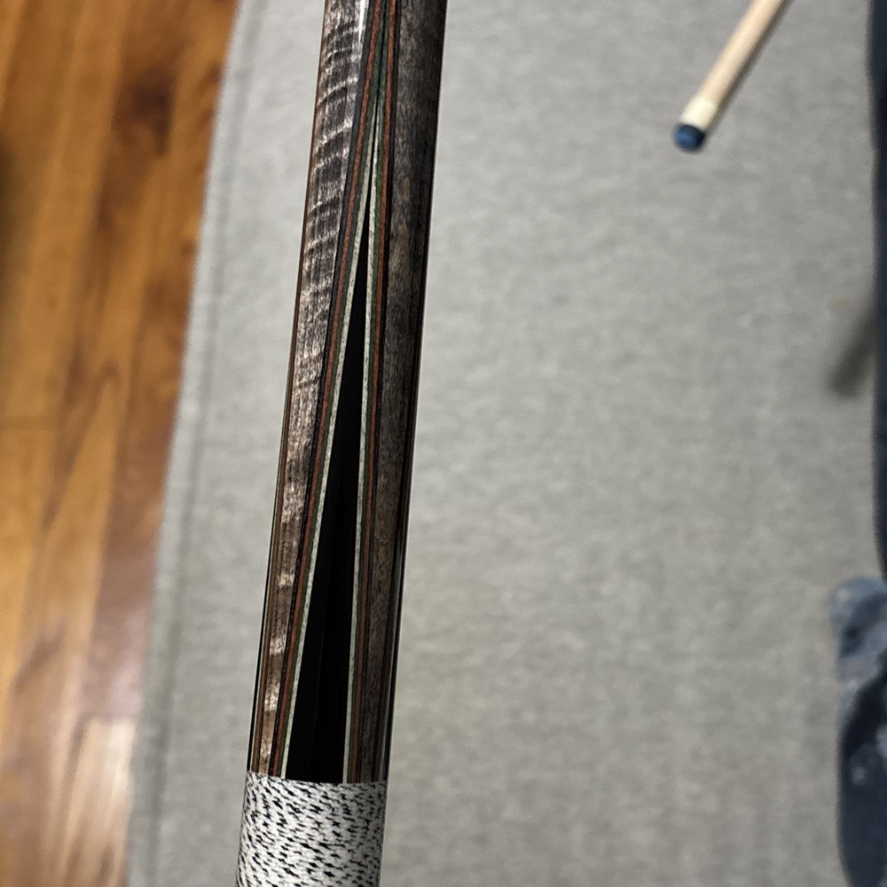 Meucci Sb-2 Pool Cue Mint Condition