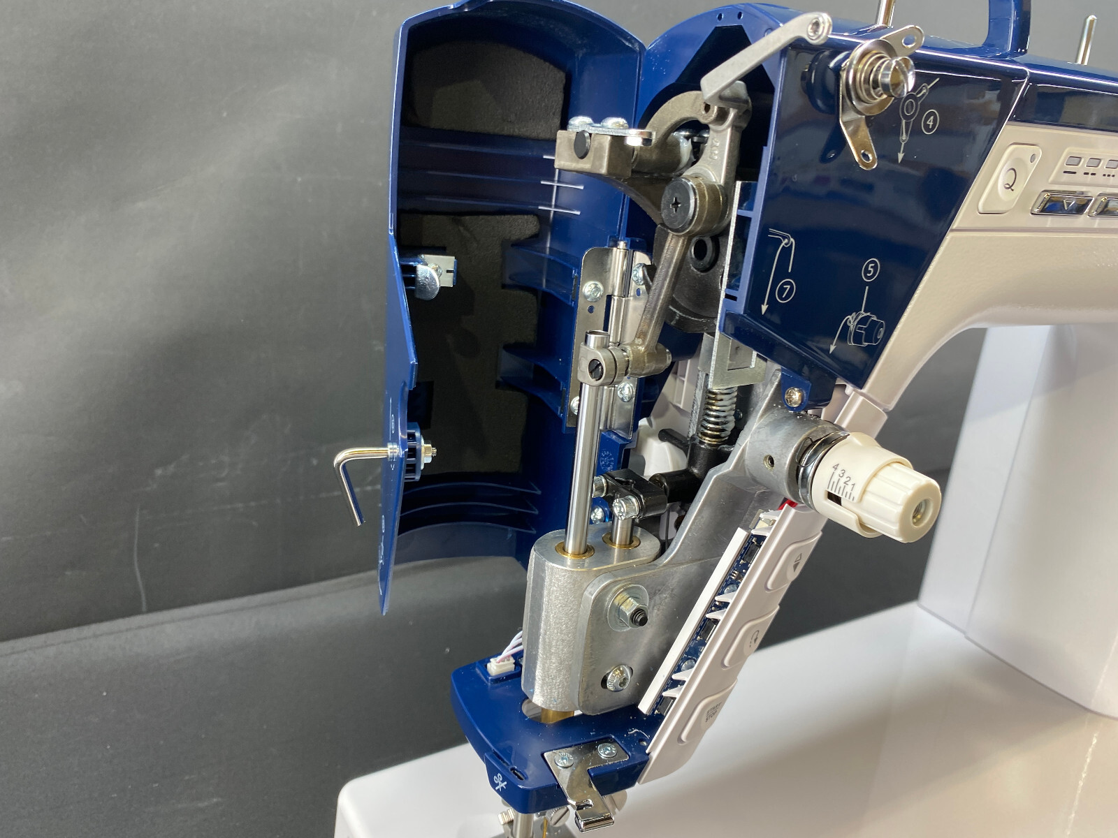 Grace Little Rebel Long Arm Quilting Sewing Machine w/ Stitch Regulator