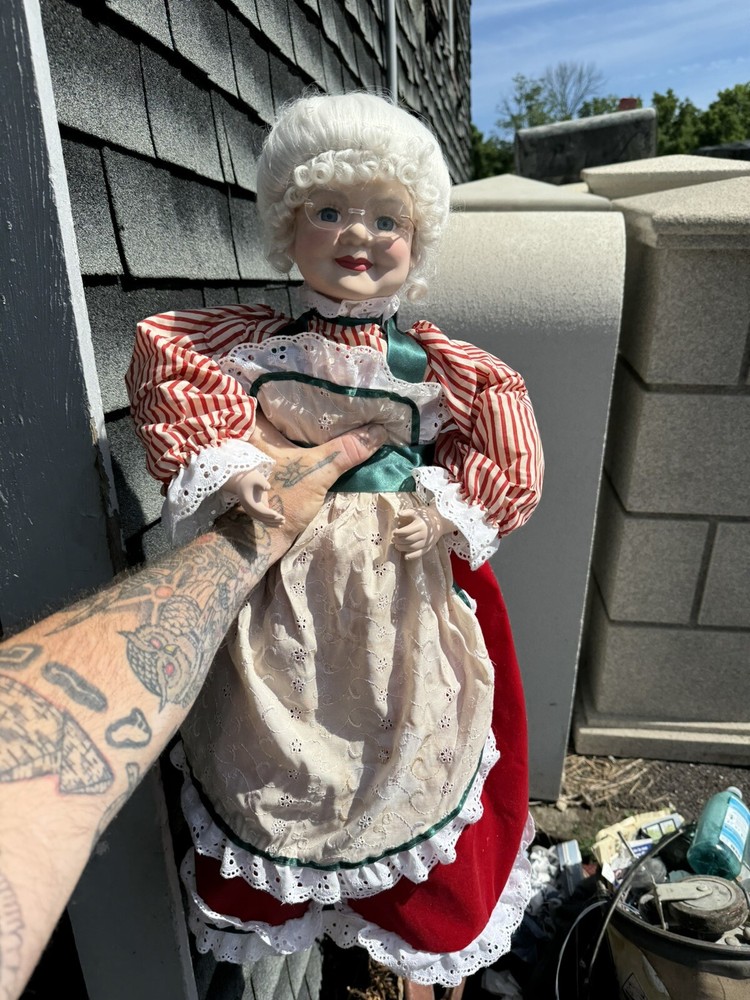 Haunted Doll Mrs Claus