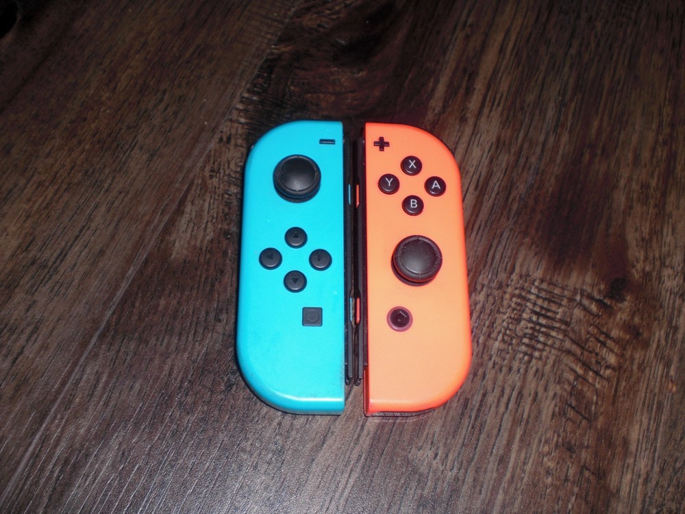 OEM Nintendo Switch Joy Con Pair Blue Red AUTHENTIC L R Left Right Controller