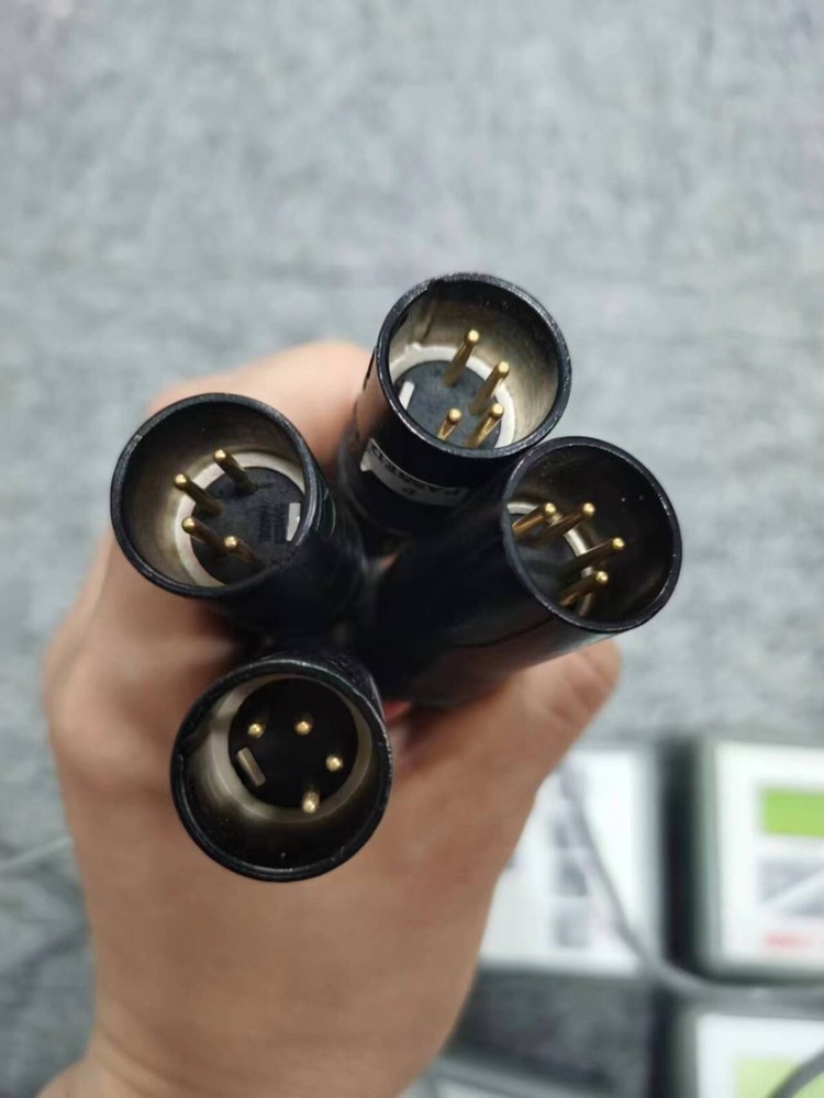 EDWARDS D37209000 PUMP DISPLAY CONTROLLER 4 PIN