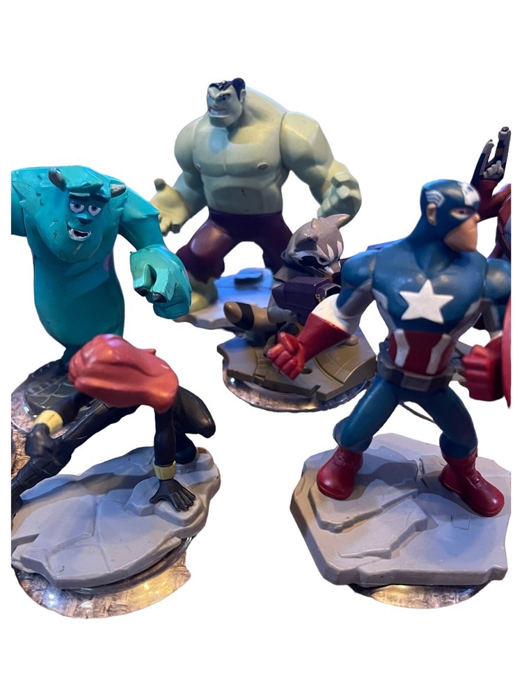 Lot 10 Disney Infinity Figures