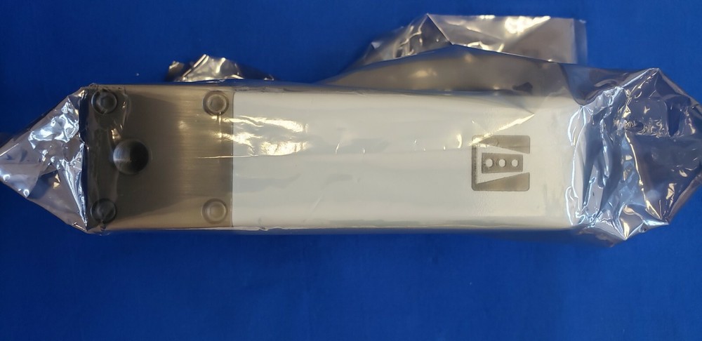 Brooks Instruments 0550E Mass Flow Controller MFC 50 SLM N2 0550EBZ29