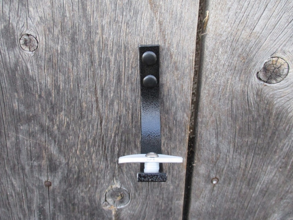 European Skull Mount Hangar / Skull Hook