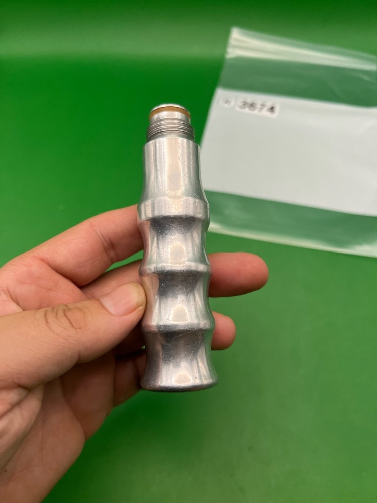 Silver Gas Through Grip