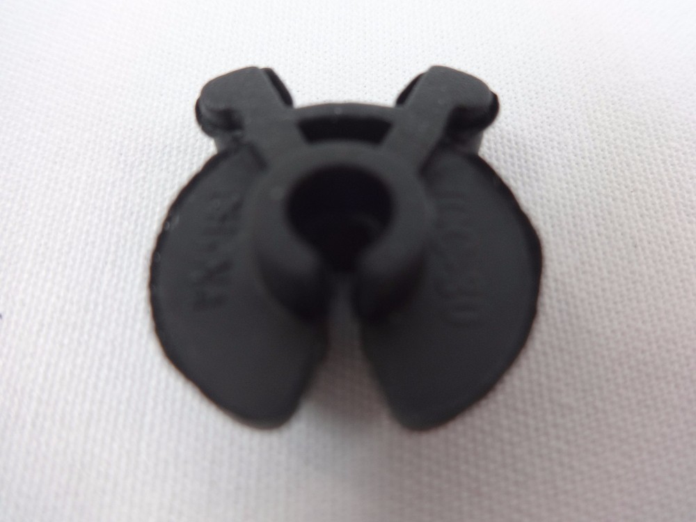 Qty. 50 Black Squeezable Inventory Control Clip Wire Grid Peg Hook