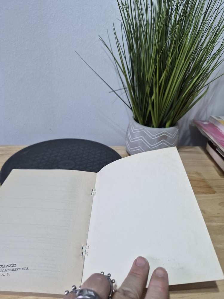 1968 United Nations Stamp Collector Catalog Book