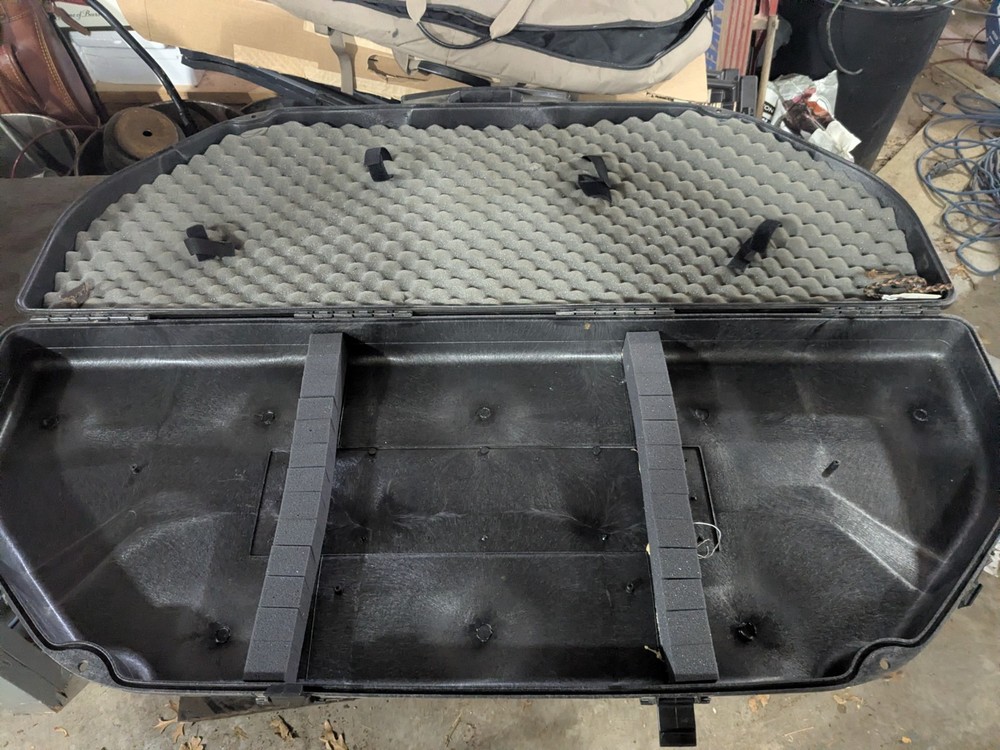 bow case empty