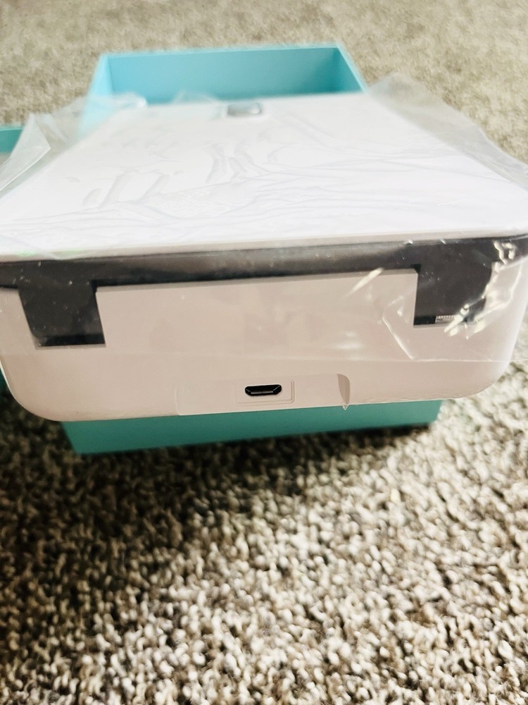 Multi-Function UV Sterilizer Aromatherapy Diffuser White Micro-USB for Phones