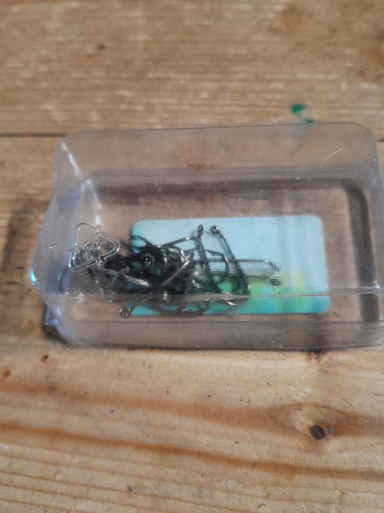 Trout Hooks Eyed Size 8