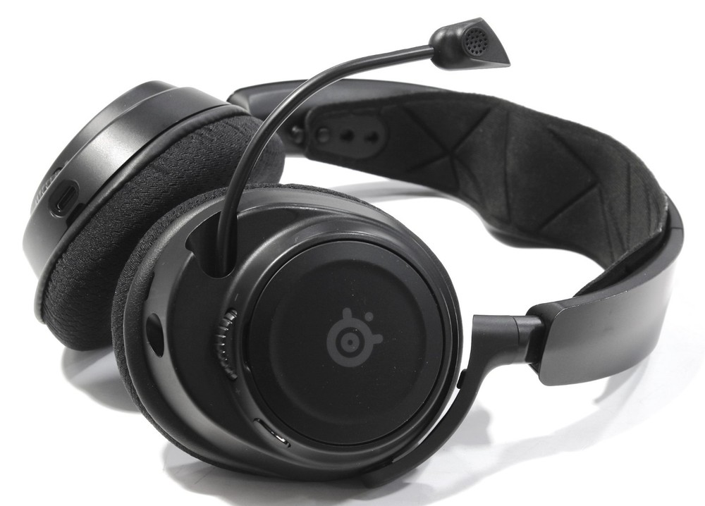 SteelSeries Arctis Nova 7 Wireless Gaming Headset For PC/ MAC/BT/PS4/PS5/Switch