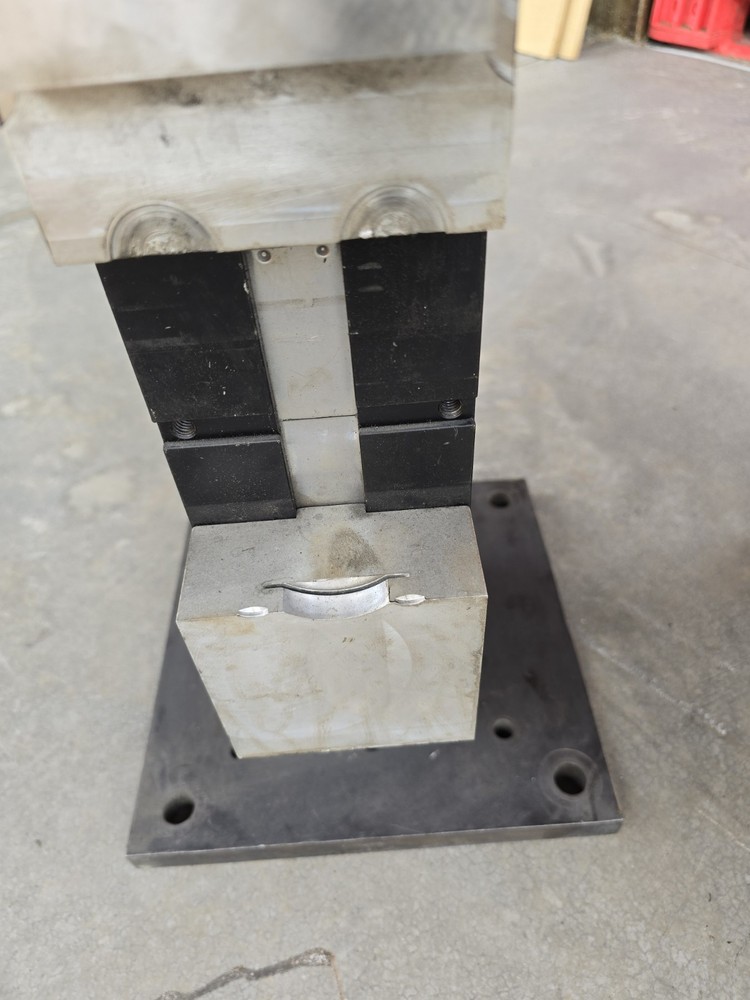 CHICK QL4 Vise With TOMBSTONE *CAN SPLIT*