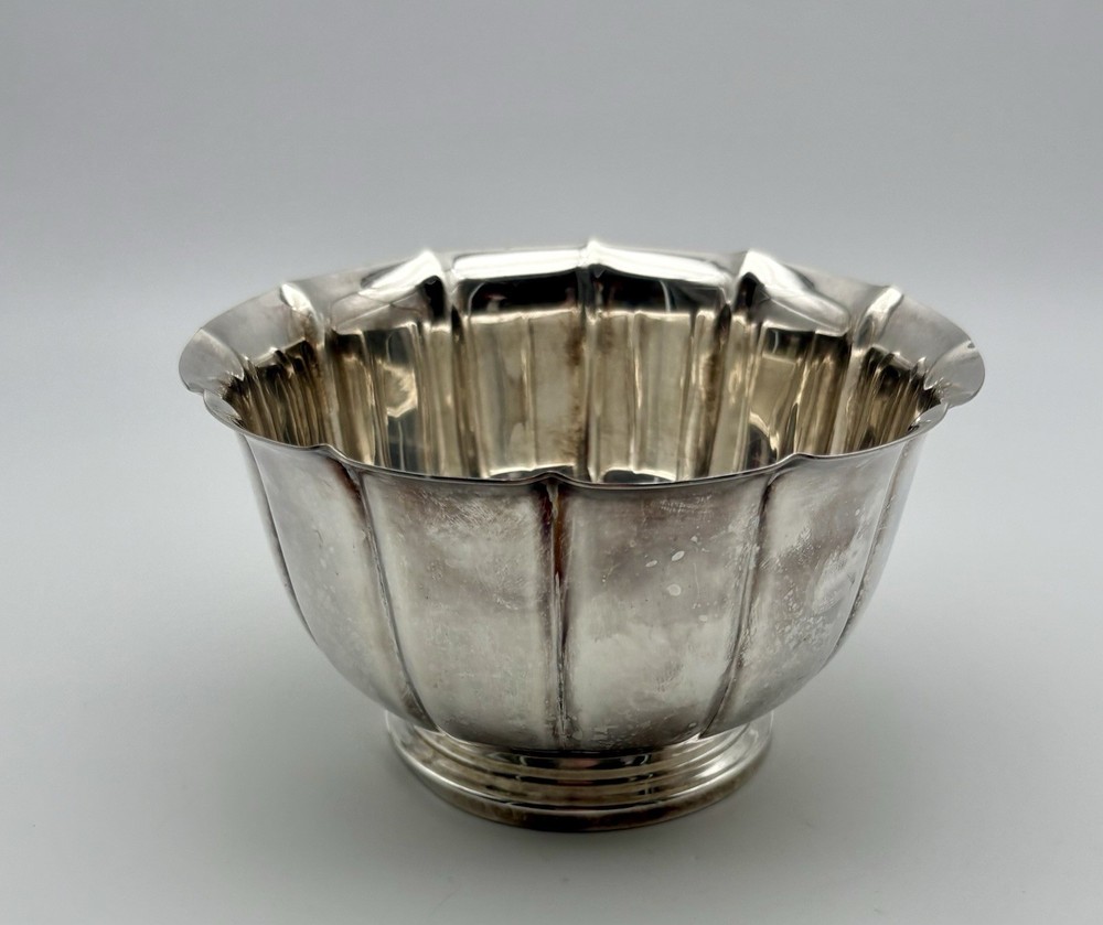 Vintage Crescent Silverware Co. MCM Silver-plate Fluted Bowl Footed Shiny Classy