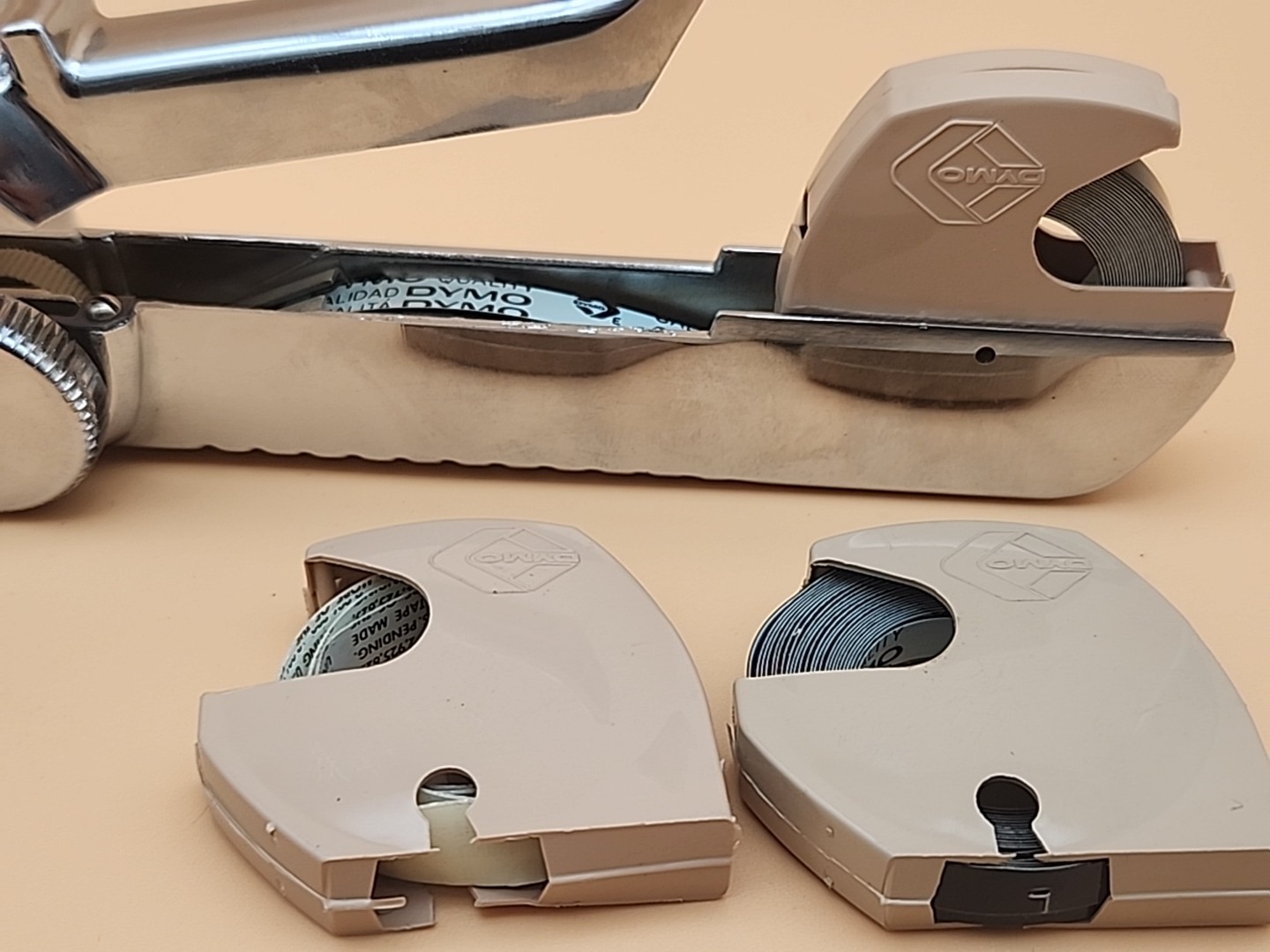 Vintage Dymo M-5 Tapewriter Manual Embossing Label Maker with 3 roll holders