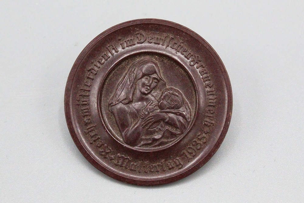 WW2 German 1935 Tinnie . PIN501