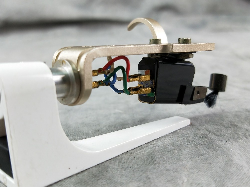 Pickering XEV/3001 Cartridge W/ Headshell In Excellent Condition