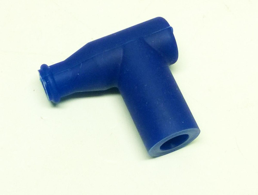 SPARK PLUG CAP BLUE RUBBER