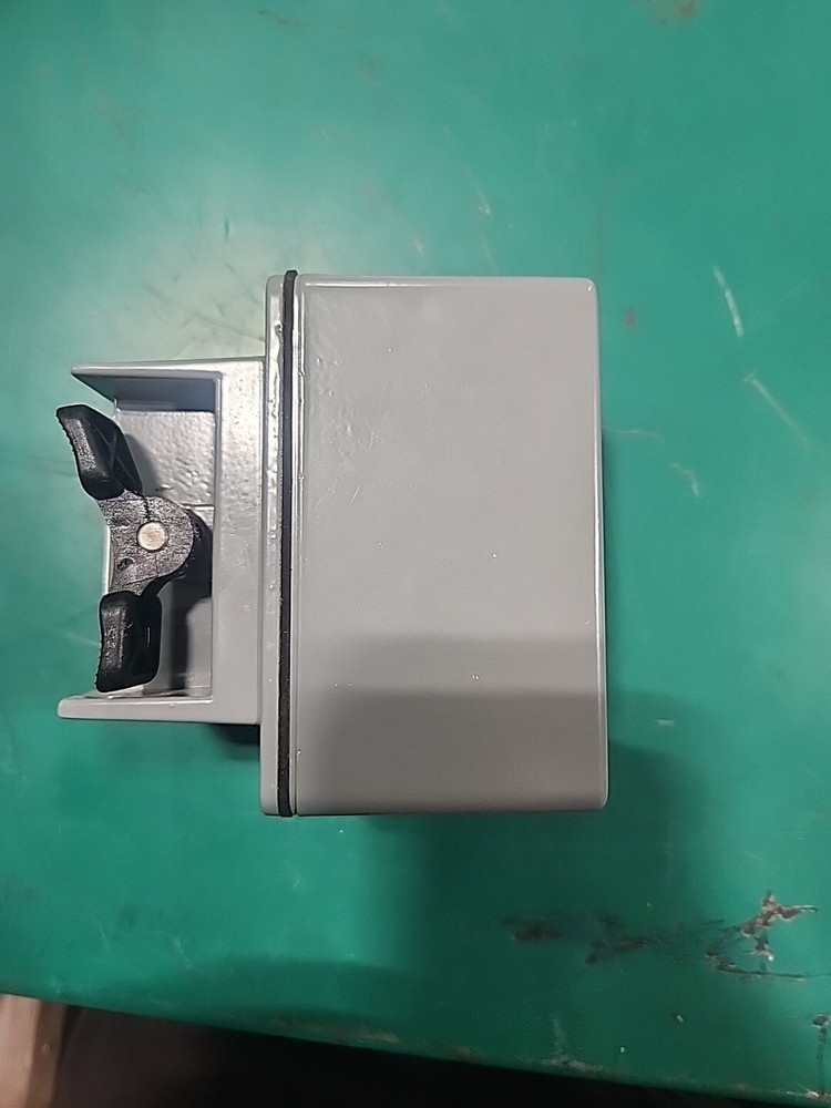 Square D 2510KW2B Manual Motor Control Water Tight