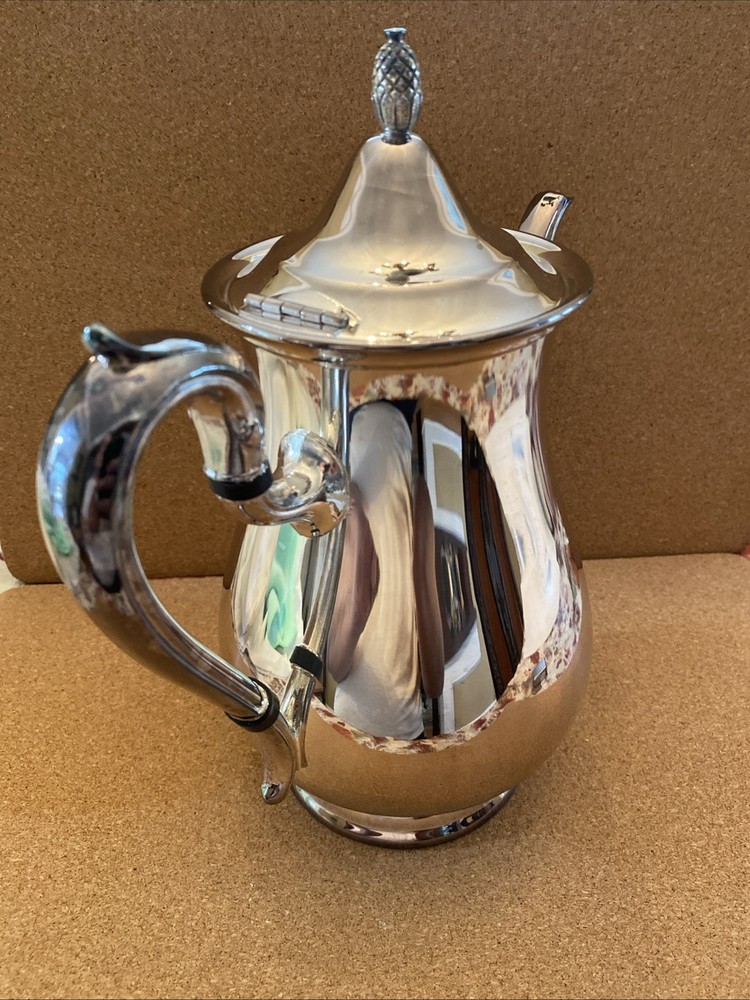 Reed & Barton Silverplated Coffee Pot Jamestown 1800 Pineapple top
