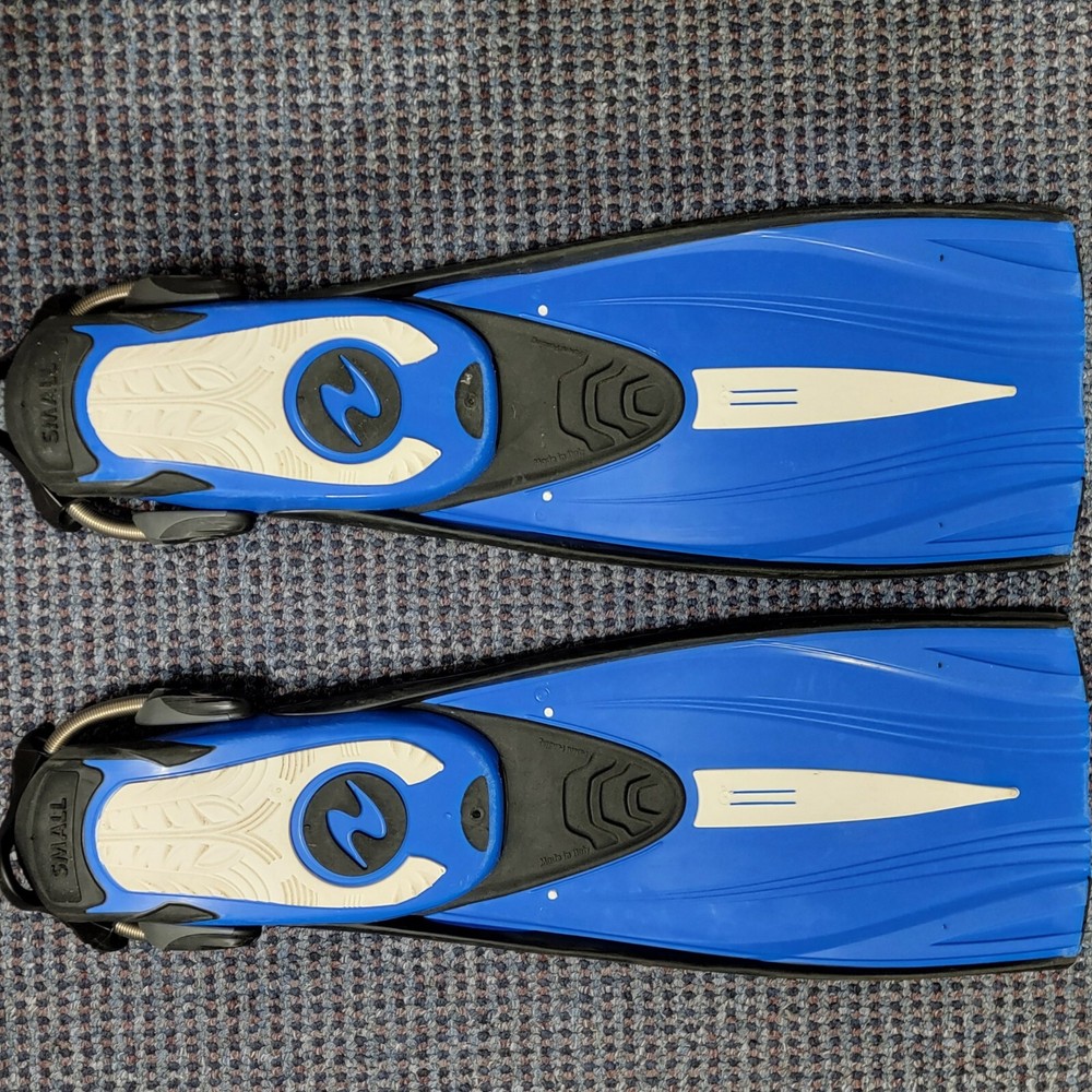 Aqua Lung Express Fins W/ spring Straps Used
