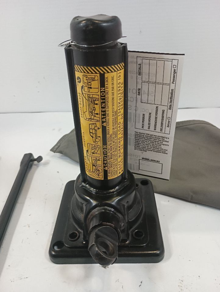 2002 SEQUOIA Spare Tire Jack With Tools (12287835