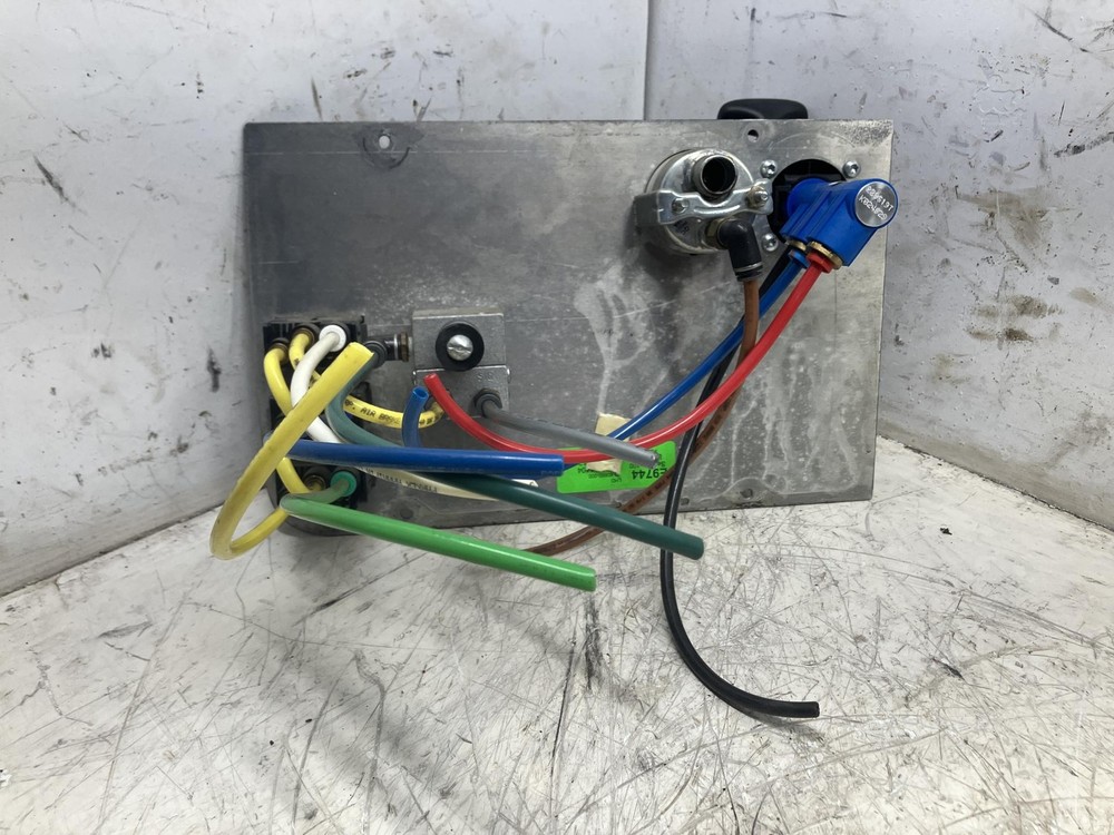 2008-2021 Freightliner CASCADIA GAUGE AND SWITCH Dash Panel - Used