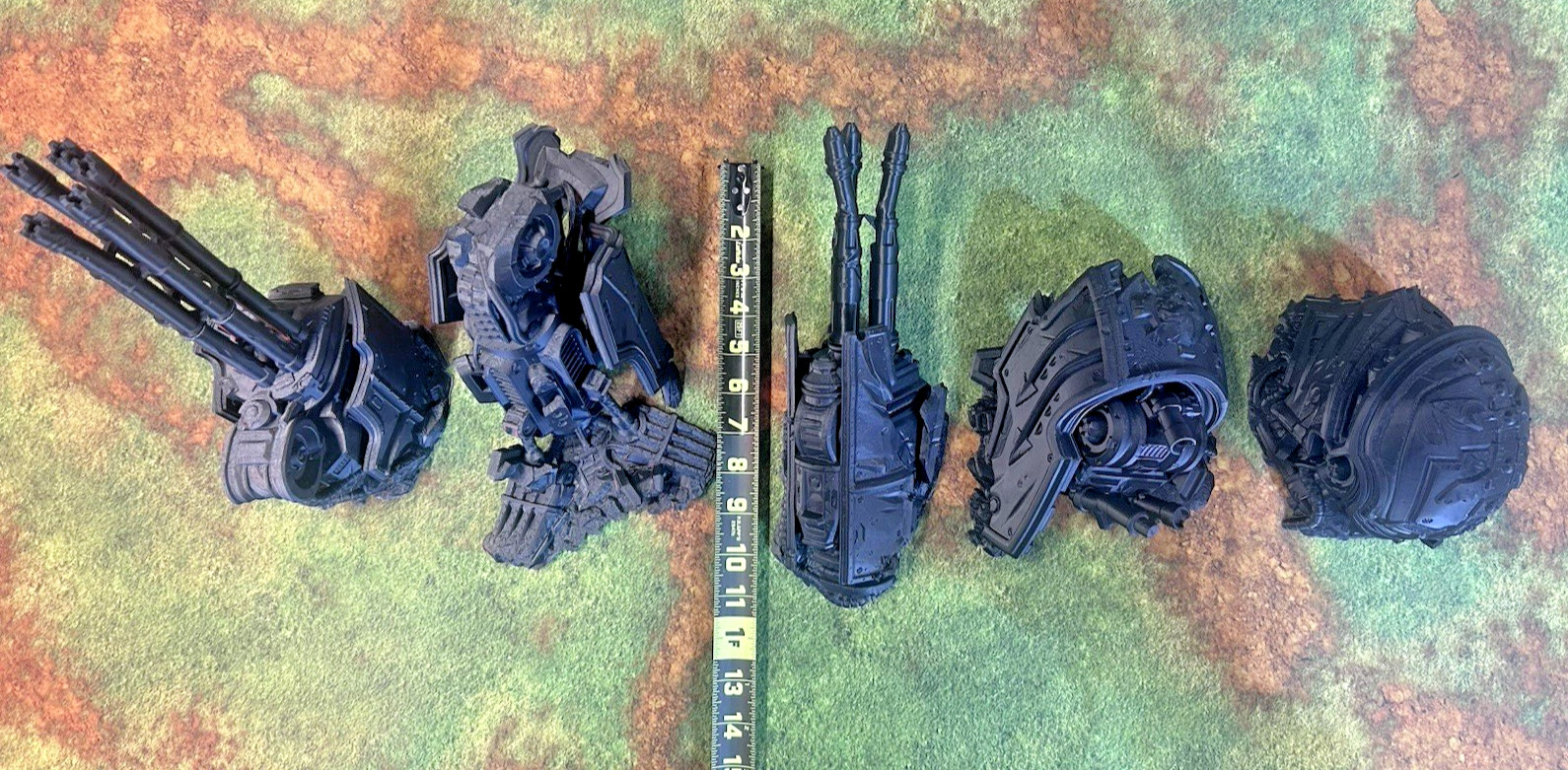 Tabletop Terrain - Fallen Titan - Perfect for Warhammer 40K/Kill Team: 7 pcs