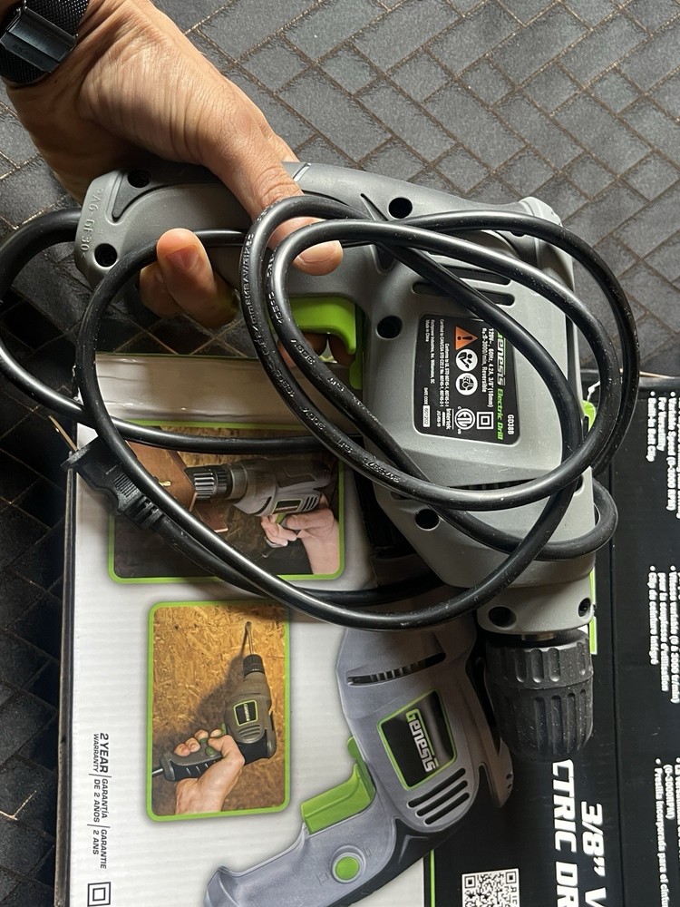 Genesis 3/8” VSR Electric Drill